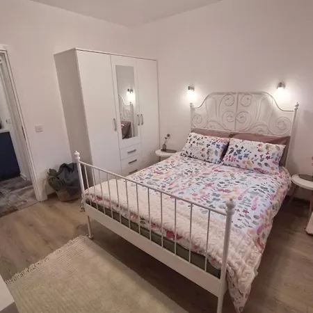 дара Apartament Smolyan